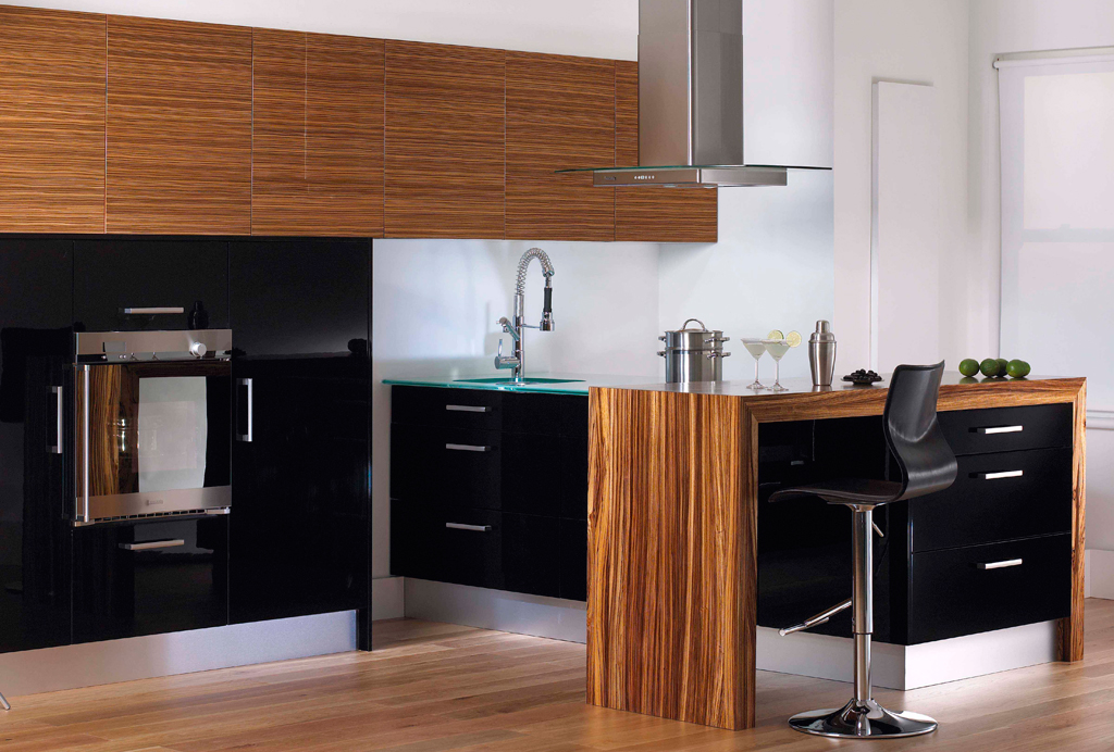 Odessa Black Gloss kitchen